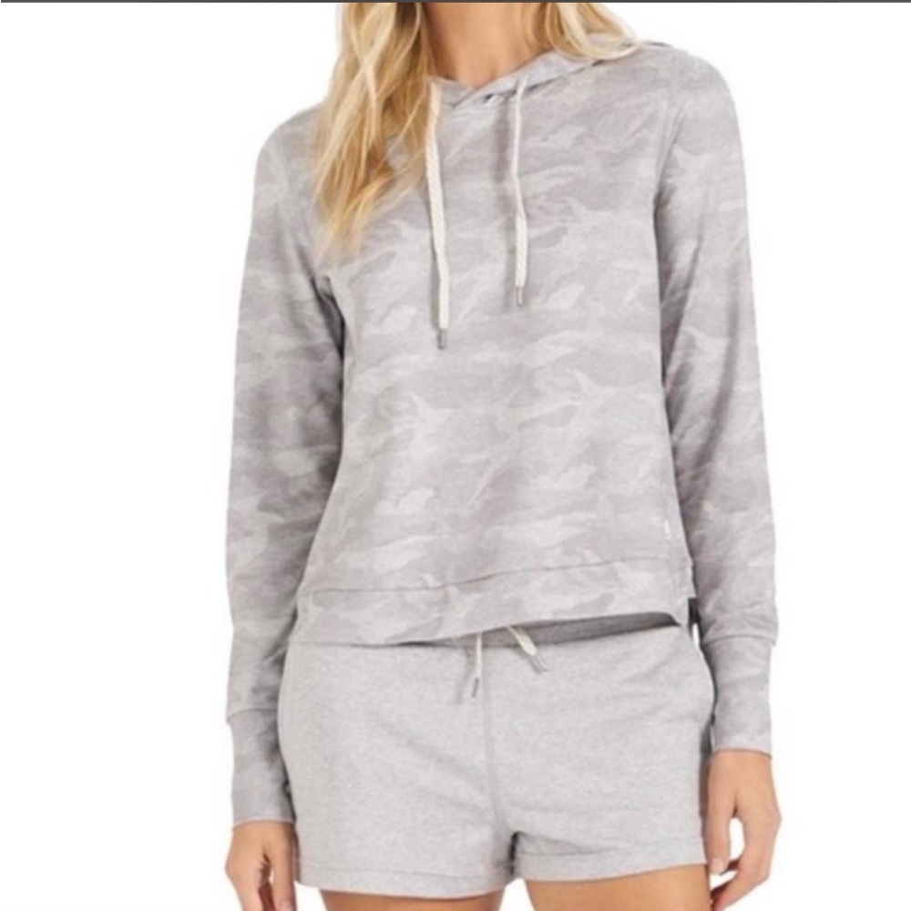 Vuori Halo Essential DreamKnit Hoodie Pale Heather Gray Camo Medium Athleisure